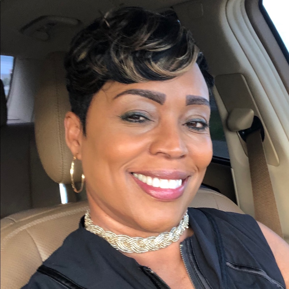 Meet your Posher, Donna